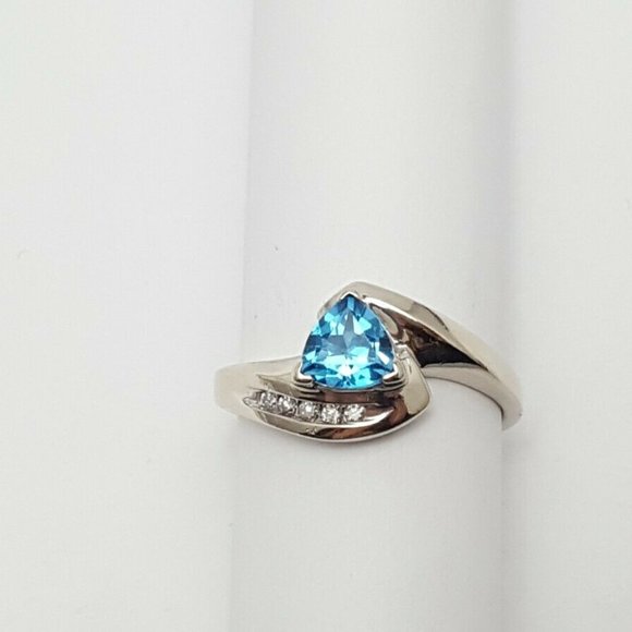 Elegant 10K Karat Solid White Gold Blue Topaz & Diamond Ring - Size 7 - Nice! - Picture 7 of 11